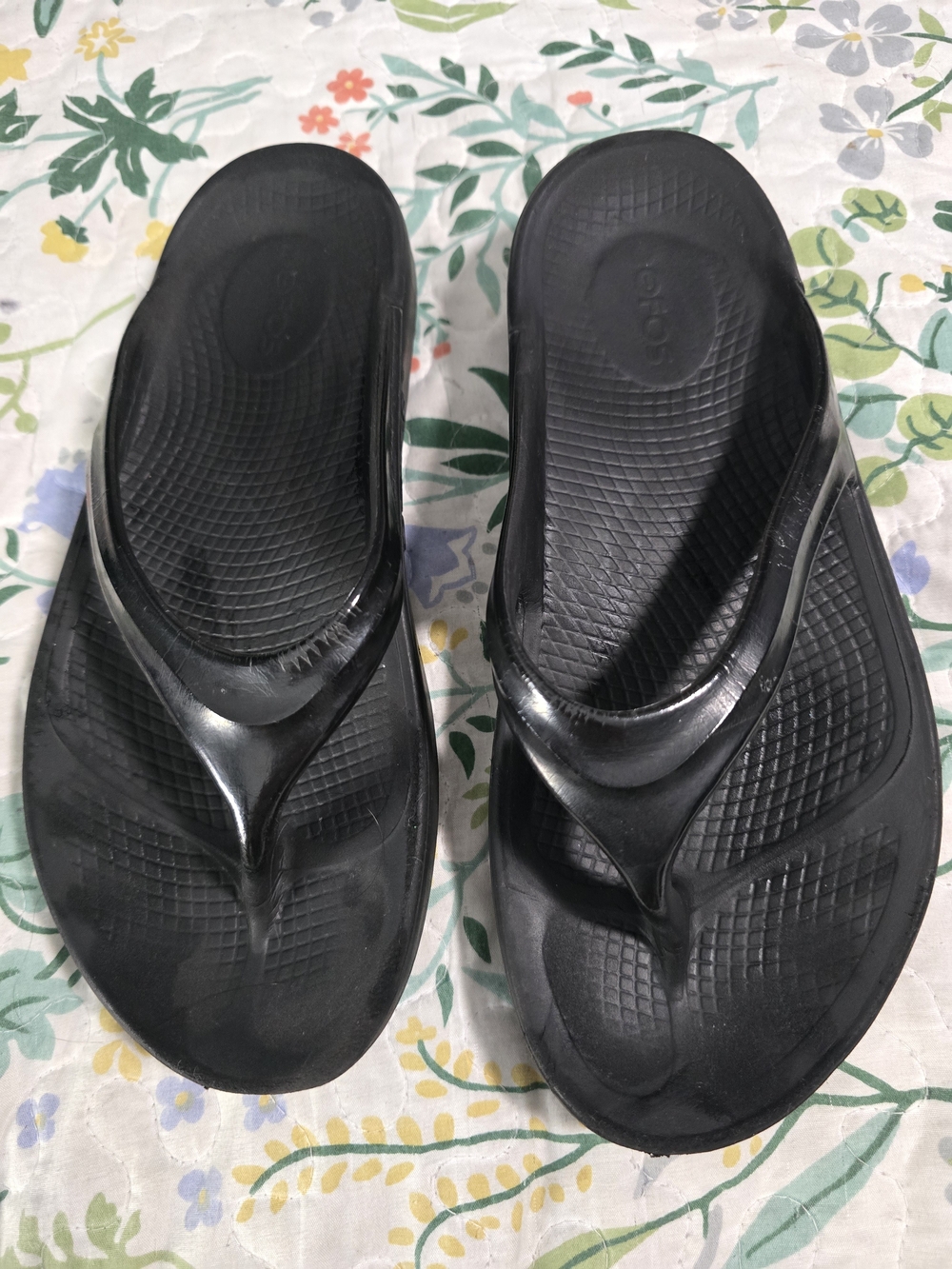 OOFOS Black Comfort Footbed Sandal